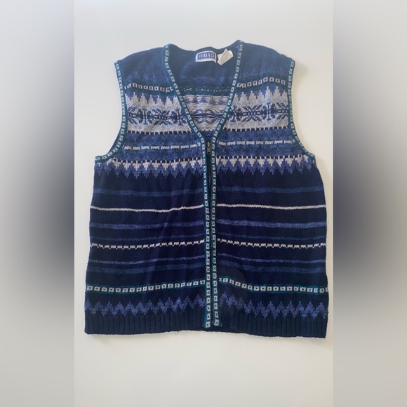Vintage | Erika & Co. Fair Isle Nordic Sweater
Vest Blue green & grey - Picture 2 of 7